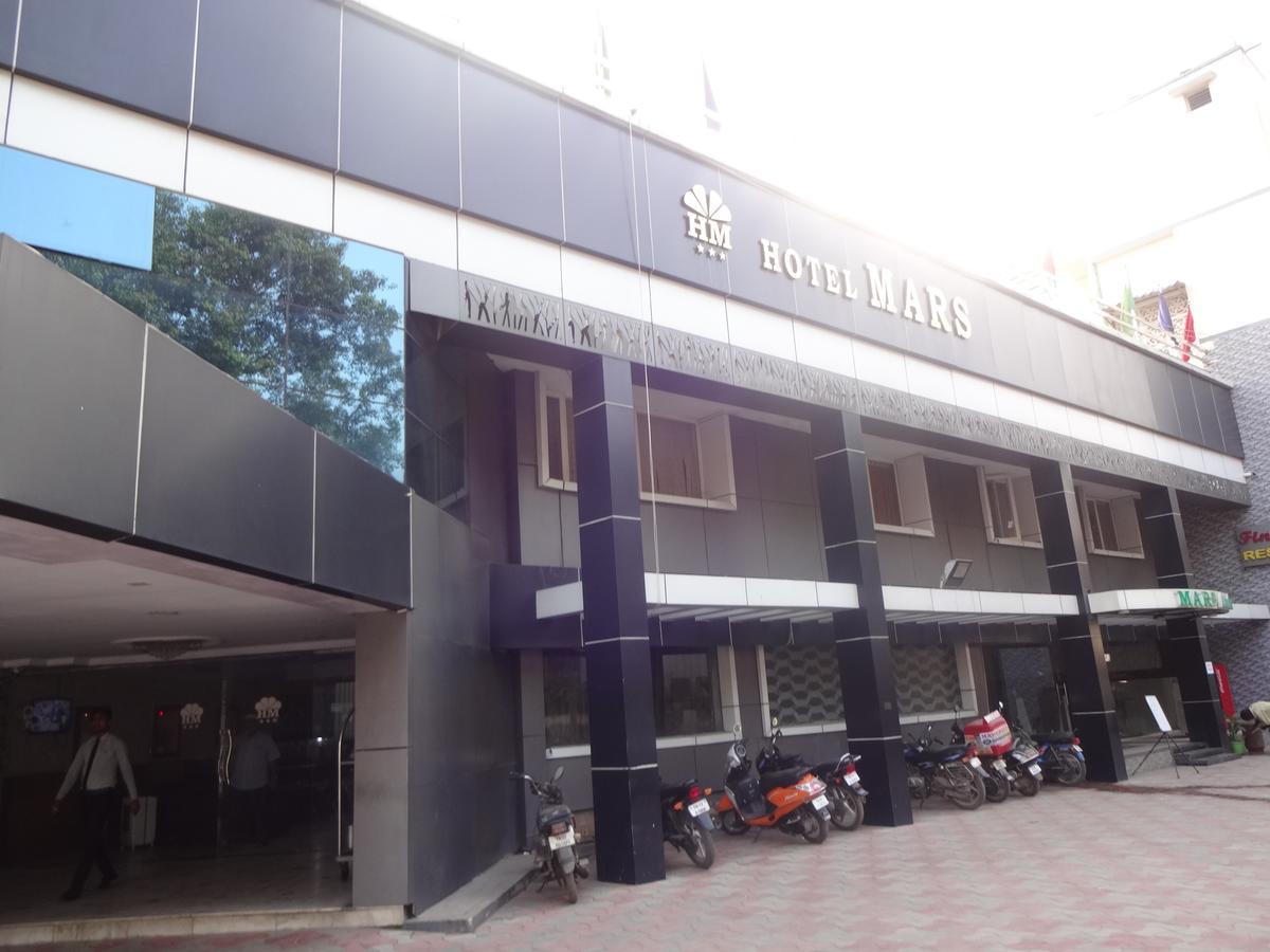 Hotel Mars Madras Buitenkant foto