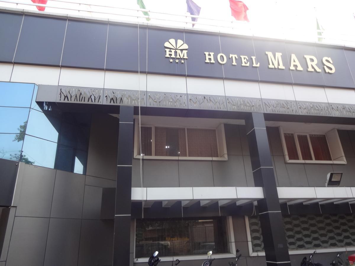 Hotel Mars Madras Buitenkant foto
