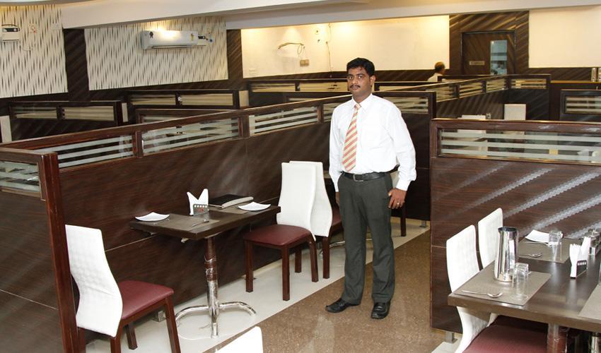 Hotel Mars Madras Buitenkant foto